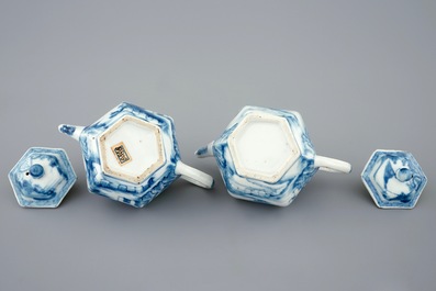 A pair of Chinese blue and white teapots and covers, 18th C.